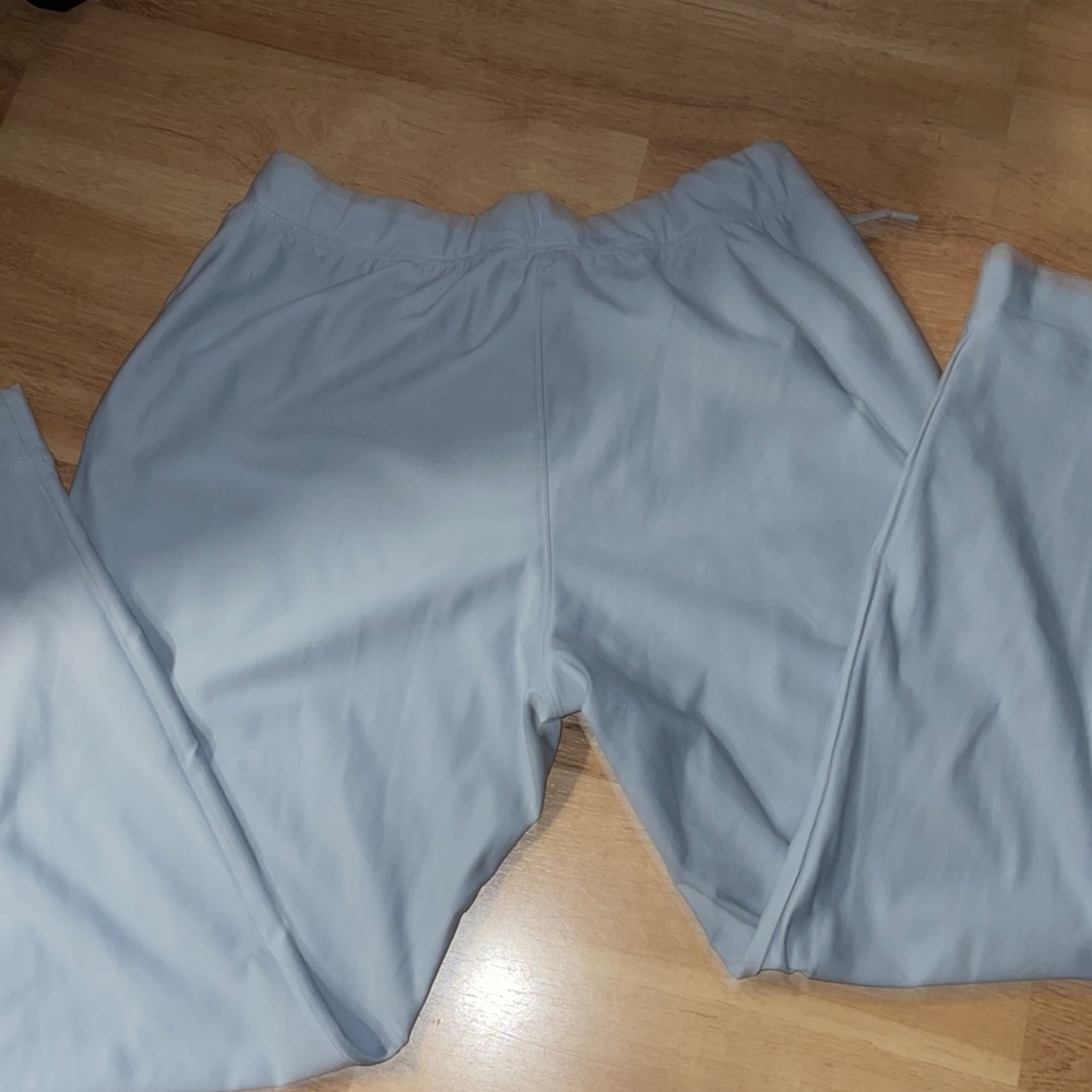 Sweatpants - Picture 5 of 6